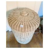 WICKER HAMPER W/ LID