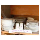 ROYALE SWIRL CHINA SERVICE FOR 4 GRAVY BOAT 4