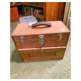 GERSTNER WOODEN CASE 3 DRAWERS AND LIFT TO WITH