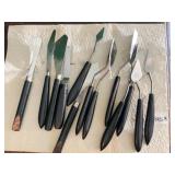 OIL PAINTER SCRAPERS, KNIVES