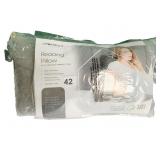 NEW 18" X 15" READING PILLOW SEALED