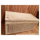WICKER BLANKET CHEST W/ LID
