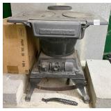 NO MANCHESTER FOUNDRY CO 2 BURNER CAST IRON POT