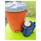 RUBBERMAID 5-GALLON COOLER JUG AND MOUNTAIN TRAIL