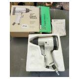 NEVER USED BUFFALO PNEUMATIC ï¿½" AIR IMPACT WRENCH