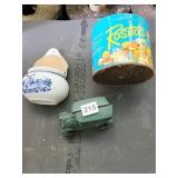 MISCELLANEOUS LOT: OLD TIN, CAST IRON MODEL CAR,