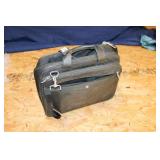 BLACK LAPTOP SOFT BRIEFCASE (17" X 14" X 6")