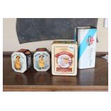 LOT OF 4 VINTAGE TINS: 2 UNEEDA BISCUIT TINS,