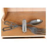 VINTAGE CAST IRON FORK AND SPOON WALL DECOR AND