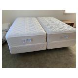 TWIN XL MATTRESS AND BOX SPRING 2 MATTRESS AND 2