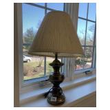 ANTIQUE BRASS FINISH LAMP