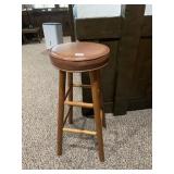 SINGLE BAR STOOL