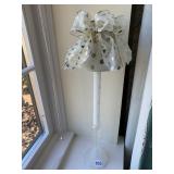 GOLD BOW TOP GLASS CANDLE STICK WITH SHADE