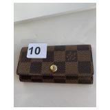LOUIS VUITTON KEY HOLDER