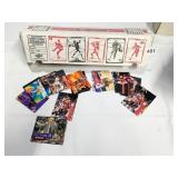 BASKETBALL TRADING CARDS 1995 SKYBOX