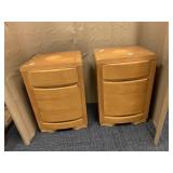 END STAND 1 DOOR, 1 DRAWER, 26 H X 17 W X 14 D,