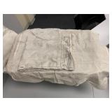 PILLOW & PILLOWCASES