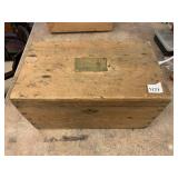 VINTAGE WOOD BOX WITH BRASS PLATE ARMS CM