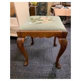 POWDER ROOM STOOL WHITE FLOWER DESIGN TURNED LEG