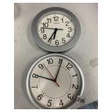 2 9" BATTERY OP WALL CLOCKS