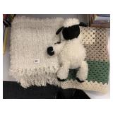 WHITE THROW BLANKET AND OTHER WOVEN