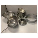 STRAINERS, SPRING PANS