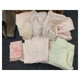 FULL SIZE SHEETS & PILLOWCASES