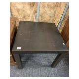 LIGHT WEIGHT SIDE TABLE