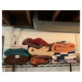 ASSORTED BATH AND BEACH TOWELS
