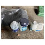 PET SAFE SIDEWALK SALT, KITTY LITTER