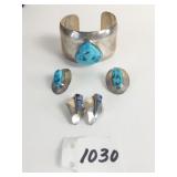 STERLING SILVER CUFF BRACELET WITH TURQUOISE