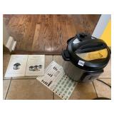 INSTA POT W/ INSTRUCTIONS