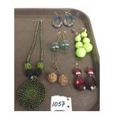 BEADED MEDALLION NECKLACE GREEN TRIPLE BALL