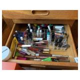 LARGE GROUP OF LIPSTICK, GLOSS, EYE SHADOW