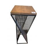 WOOD TOP TWISTED BASE MODERN STAND 10X10X30
