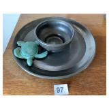 SIGNED BASE TURTLE ACCENT CHIP AND DIP