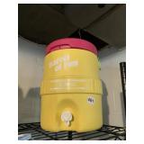 MULTICOLOR IGLOO DRINK DISPENSER