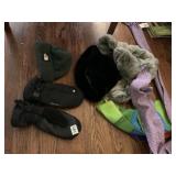 EDDIE BAUER MITTON, NORTH FACE KNIT HAT, BEN