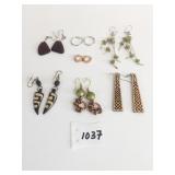 GROUP OF EARRINGS