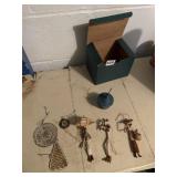 WIRE ART PEOPLE, WOVEN MINIATURE BASKET WITH LID,