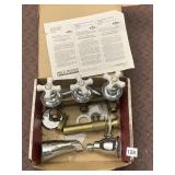 PRICE PFISTER PORCELAIN KNOBBED TUB SET, SHOWER