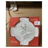 CORDON BLEU SET OF 4 HOLIDAY PLATES, NEW IN BOX