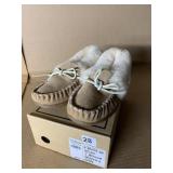 NEW LL BEAN SZ 7 WOMENï¿½S NATURAL WICKED GOOD