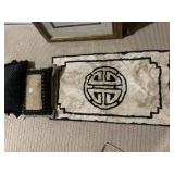 SOFA BATH OR AREA RUG AND 2 ACCENT PILLOWS