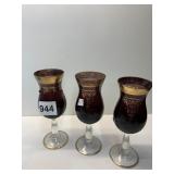 THREE FOOTED GLASSES GOLD BASE W/ ACCENT
