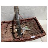 HANDLED BASKET, PICTURE HOLDERS