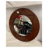 ROUND WOOD FRAME MIRROR