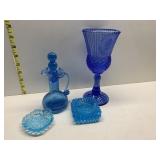 CRUET W/ STOPPER, 2 DISHES, PEDESTAL GLASS