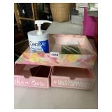 DESK ORGANIZER THE BOSS AND 19 OZ. CERA VE LOTION