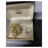 SWANK BOX AND LARGE PIN SIZE 7 RING